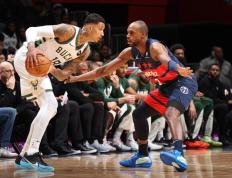 又见绝平！密尔沃基雄鹿与广厦男篮鏖战至终场，爱德华兹读秒救主的简单介绍