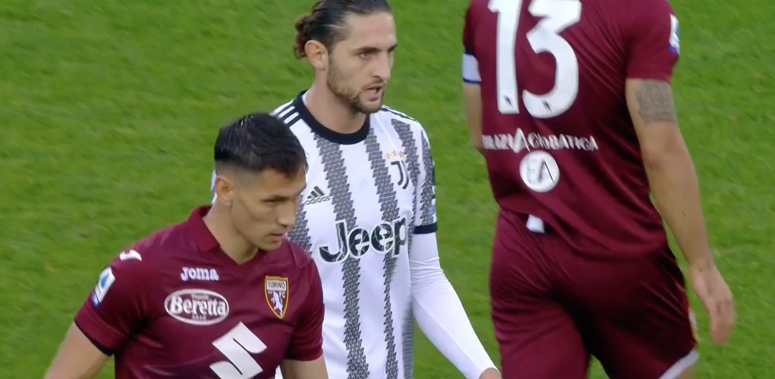  车手周冠宇简历 